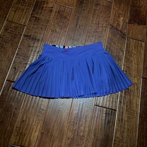 Lululemon purple pleated skirt size 6